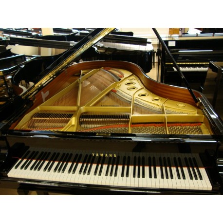 Yamaha - C3A